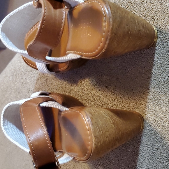 SOLD MERCARI-Italian Shoemakers White Sandal - Picture 5 of 7